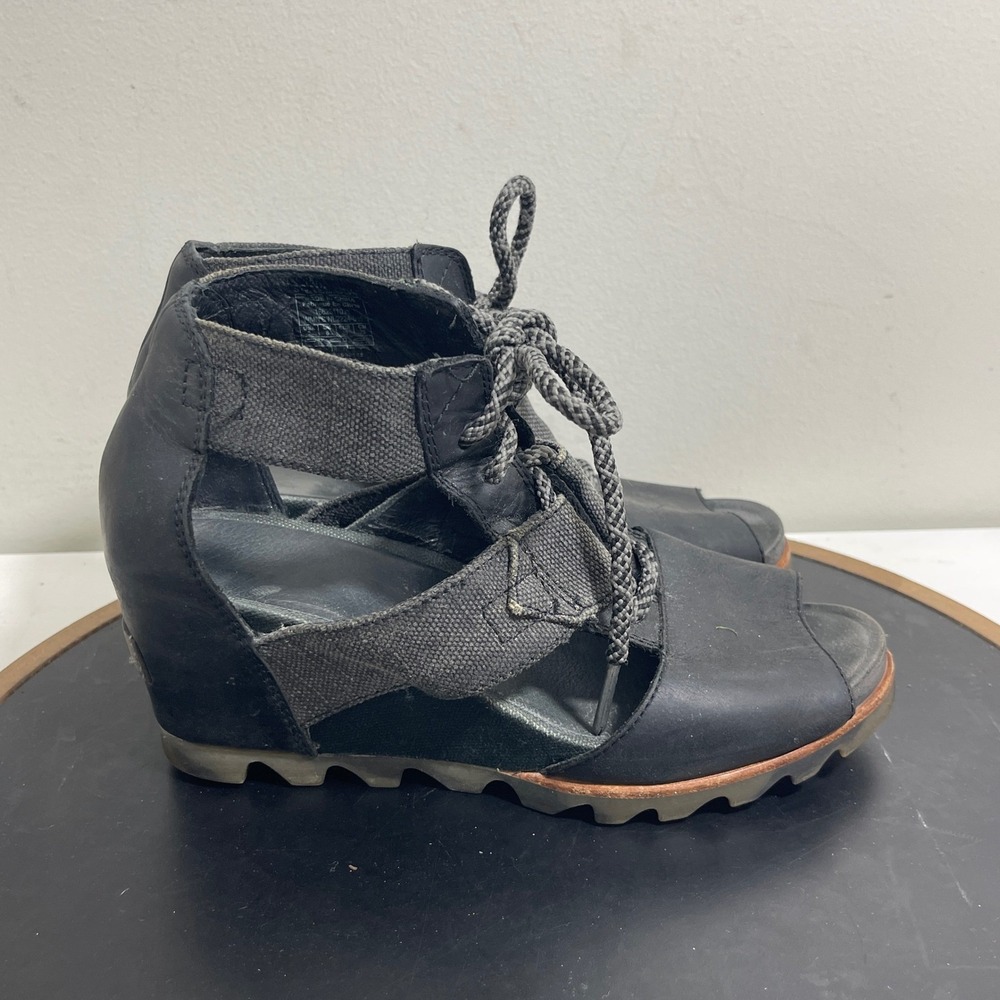 Sorel Joanie Lace Up Wedge Sandals Women Size 8 Peep Toe Black Charcoal Gorpcore